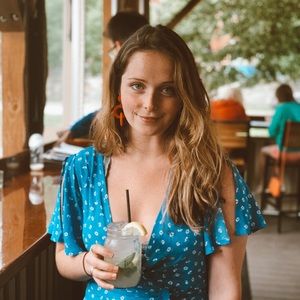 Meet your Posher, Odette